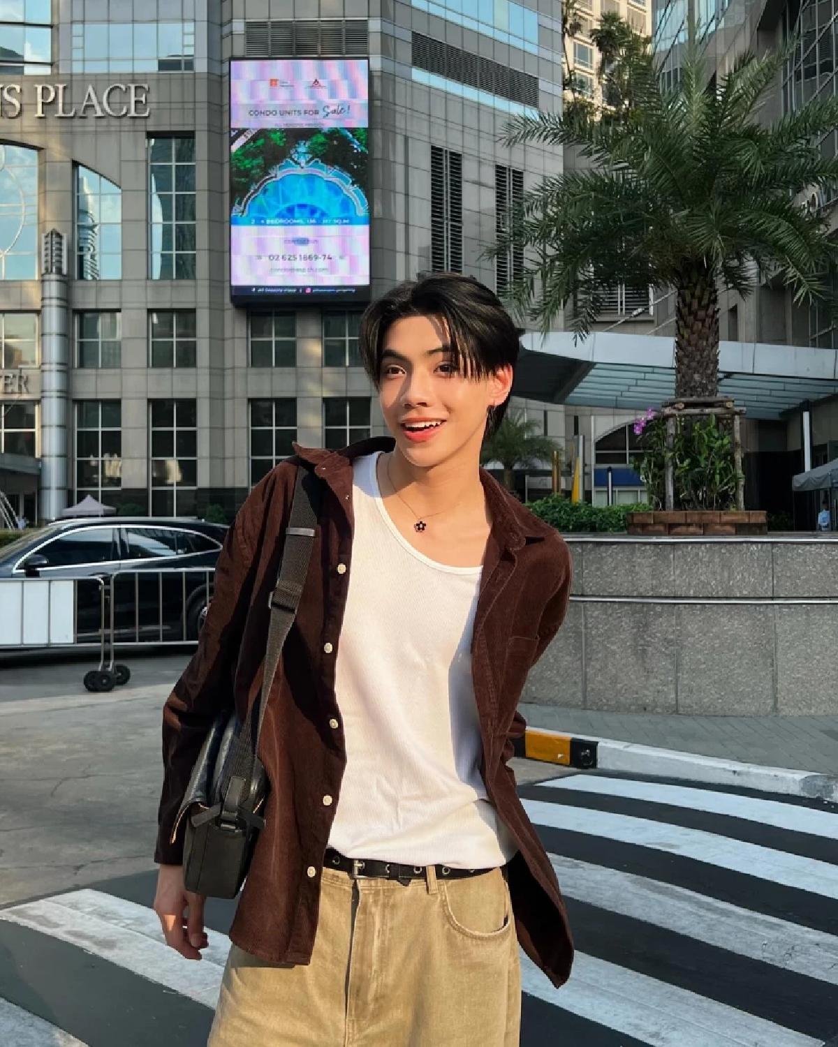 4x4 Bet สล็อต เว็บตรงไม่ผ่านเอเย่นต์ แตกง่าย จ่ายจริง